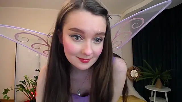 Snapshot of CloudGrace chatting on 03.15.25 CloudGrace online show from 03.15.25