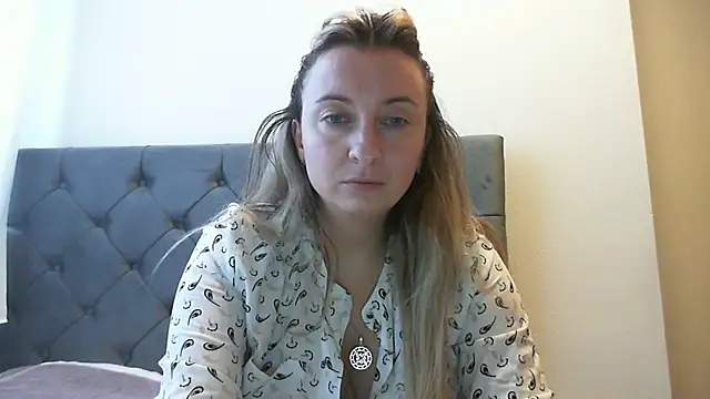 SusanCurt online show from 11.15.25