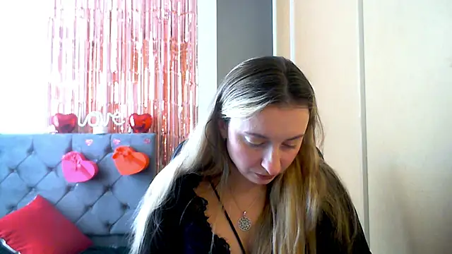 SusanCurt online show from 02.18.26