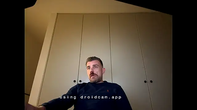 Snapshot of mrbigballs chatting on 09.25.25 mrbigballs online show from 09.25.25