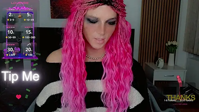 Snapshot of HelenSpellman chatting on 06.04.26 HelenSpellman online show from 06.04.26