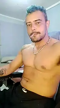 Snapshot of Fadinha-e-Raro chatting on 02.22.25 Fadinha-e-Raro online show from 02.22.25
