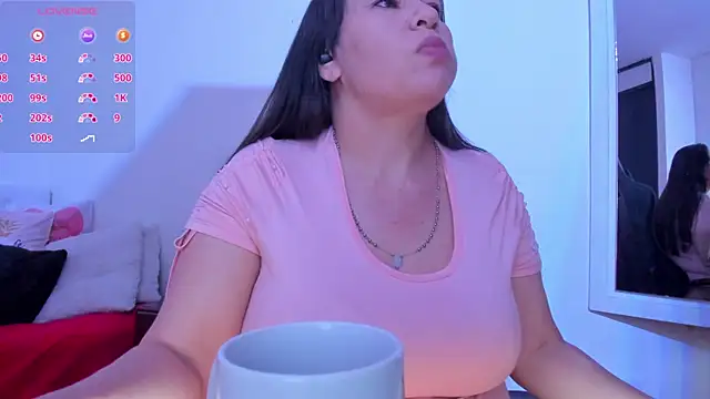 esmeralda milf online show from 01.15.25