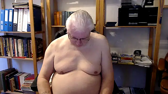 Snapshot of SchwanzhureXXL chatting on 02.03.25 SchwanzhureXXL online show from 02.03.25