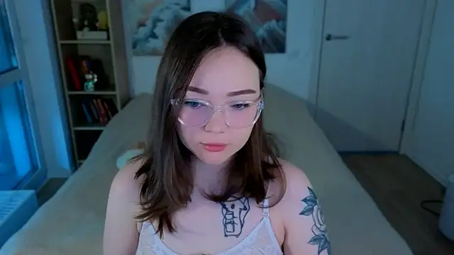 MilenaSaint online show from 05.18.26