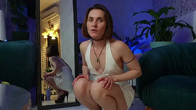 Snapshot of ClaraBendover chatting on 03.19.26 ClaraBendover online show from 03.19.26