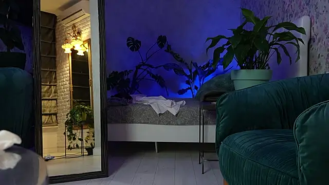 Snapshot of ClaraBendover chatting on 03.23.26 ClaraBendover online show from 03.23.26