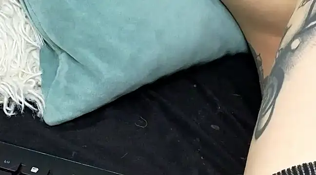 ninaa fox online show from 02.08.25