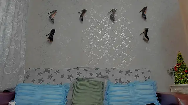 emilianna666 online show from 12.21.24