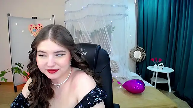 Snapshot of NicoleFoxery chatting on 02.21.25 NicoleFoxery online show from 02.21.25