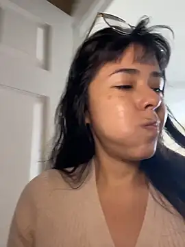 Evie-Luna online show from 11.30.25