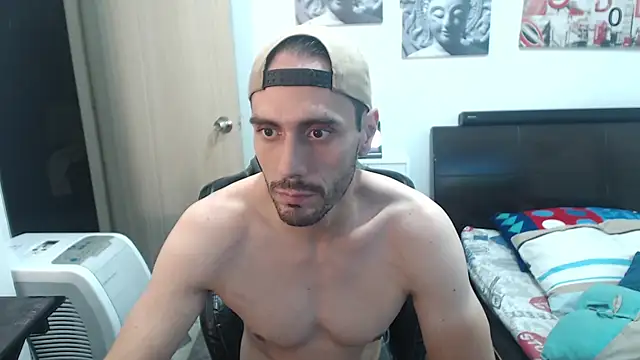 Snapshot of samuelgarcia_ chatting on 12.16.24 samuelgarcia online show from 12.16.24