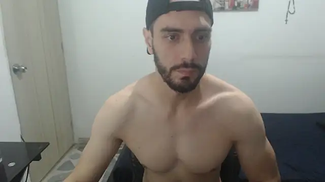 Snapshot of samuelgarcia_ chatting on 09.28.25 samuelgarcia online show from 09.28.25