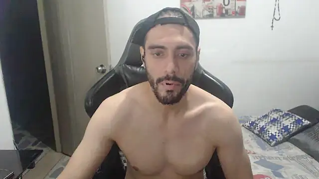 Snapshot of samuelgarcia_ chatting on 10.25.25 samuelgarcia online show from 10.25.25