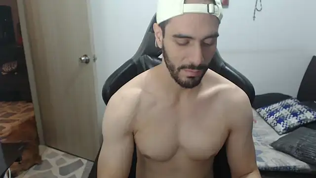 Snapshot of samuelgarcia_ chatting on 10.29.25 samuelgarcia online show from 10.29.25