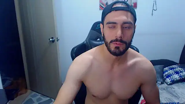 Snapshot of samuelgarcia_ chatting on 11.05.25 samuelgarcia online show from 11.05.25