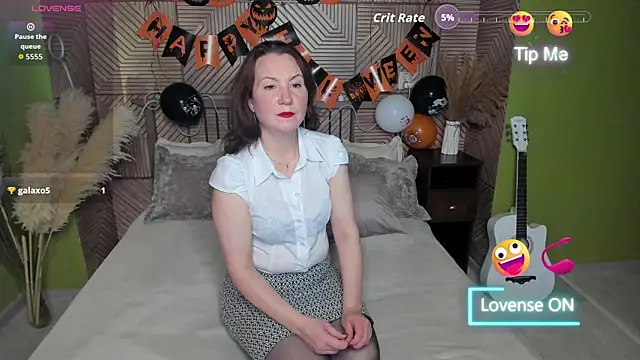 AliceeShy online show from 10.30.25