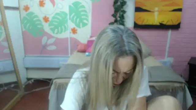 Snapshot of ZAMANTHA chatting on 02.04.26 ZAMANTHA online show from 02.04.26