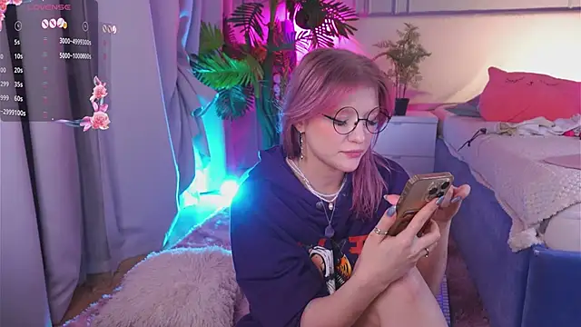 Snapshot of Crazy_Wine chatting on 01.11.25 Crazy Wine online show from 01.11.25