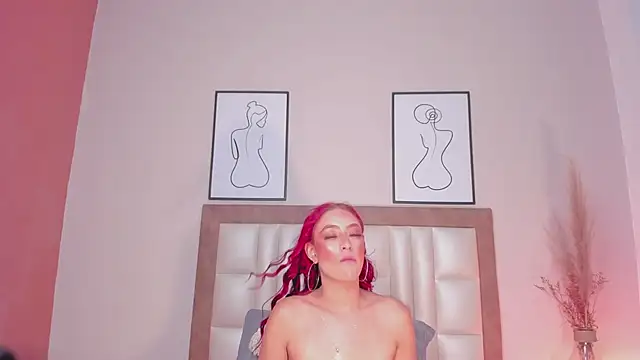 Snapshot of JupiteFox chatting on 09.11.25 JupiteFox online show from 09.11.25