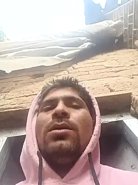 Snapshot of SunnyleoneBG chatting on 12.13.24 SunnyleoneBG online show from 12.13.24