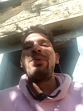 Snapshot of SunnyleoneBG chatting on 12.13.24 SunnyleoneBG online show from 12.13.24