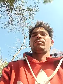 Snapshot of SunnyleoneBG chatting on 02.09.25 SunnyleoneBG online show from 02.09.25