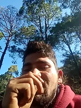 Snapshot of SunnyleoneBG chatting on 03.05.25 SunnyleoneBG online show from 03.05.25