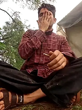 Snapshot of SunnyleoneBG chatting on 09.14.25 SunnyleoneBG online show from 09.14.25