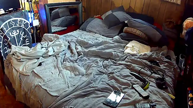 Snapshot of Makowboy chatting on 02.04.26 Makowboy online show from 02.04.26