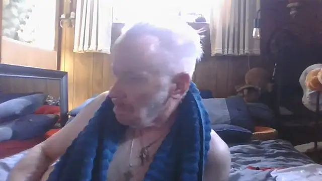 Snapshot of Makowboy chatting on 02.08.26 Makowboy online show from 02.08.26