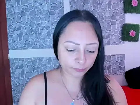 julybravo online show from 10.15.25