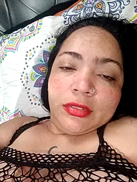 Snapshot of NIKOLE1301 chatting on 01.28.25 NIKOLE1301 online show from 01.28.25