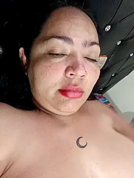 Snapshot of NIKOLE1301 chatting on 02.02.25 NIKOLE1301 online show from 02.02.25