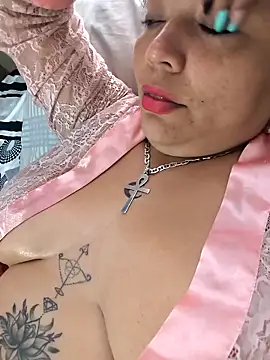 Snapshot of NIKOLE1301 chatting on 09.12.25 NIKOLE1301 online show from 09.12.25