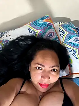 Snapshot of NIKOLE1301 chatting on 09.25.25 NIKOLE1301 online show from 09.25.25