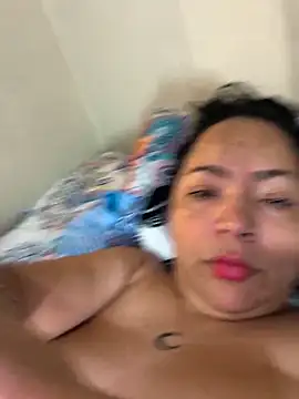 Snapshot of NIKOLE1301 chatting on 10.26.25 NIKOLE1301 online show from 10.26.25