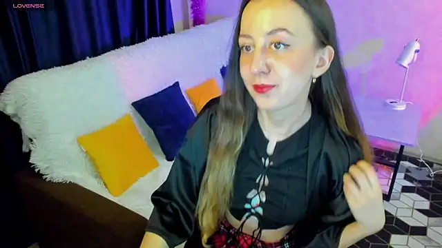 CurlySteph online show from 03.18.25