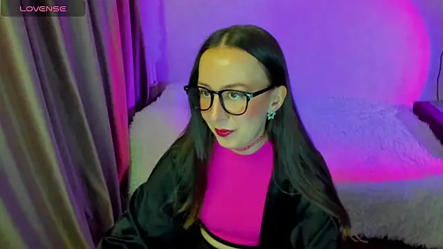 CurlySteph online show from 03.27.26