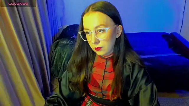 CurlySteph online show from 05.25.26