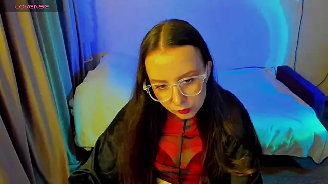 CurlySteph online show from 06.13.26