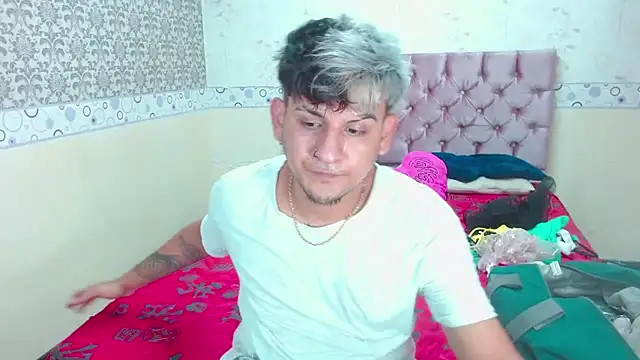 Snapshot of Dona_and_Carl chatting on 01.22.25 Dona and Carl online show from 01.22.25