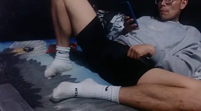 Snapshot of dannnyhot24 chatting on 02.15.25 dannnyhot24 online show from 02.15.25