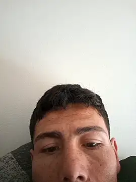 Snapshot of dannnyhot24 chatting on 04.16.26 dannnyhot24 online show from 04.16.26