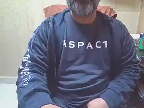 Snapshot of hairymaster95 chatting on 02.01.26 hairymaster95 online show from 02.01.26