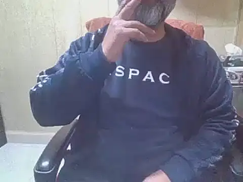 Snapshot of hairymaster95 chatting on 02.08.26 hairymaster95 online show from 02.08.26