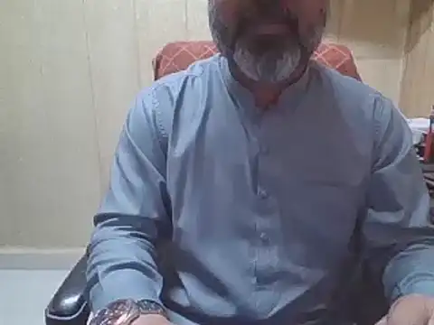 Snapshot of hairymaster95 chatting on 02.26.26 hairymaster95 online show from 02.26.26