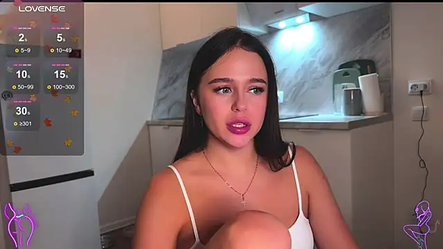 Megan Nilson online show from 12.07.24