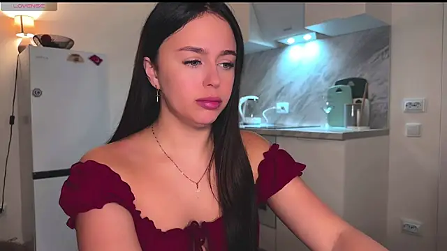 Megan Nilson online show from 01.05.25