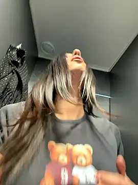  MiaQueen  online show from 11.11.25